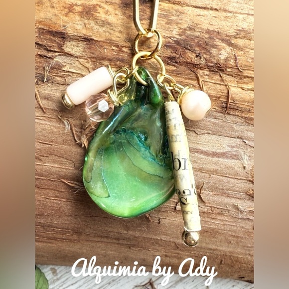 Alquimia Green and Gold Necklace - Picture 1 of 3